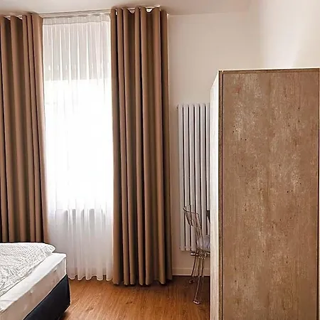 Guest house Location Cham