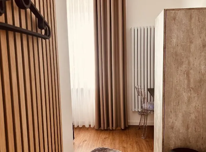 Und Location Cham 3*